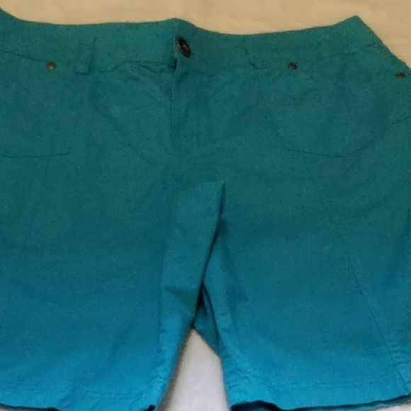 Kim Rogers Bermuda Shorts Size 14 Aqua Bronze Button Detail - Picture 2 of 13
